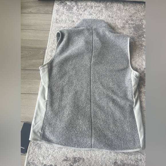 Tundra Trek Vest | NWT | lululemon - Picture 12 of 12